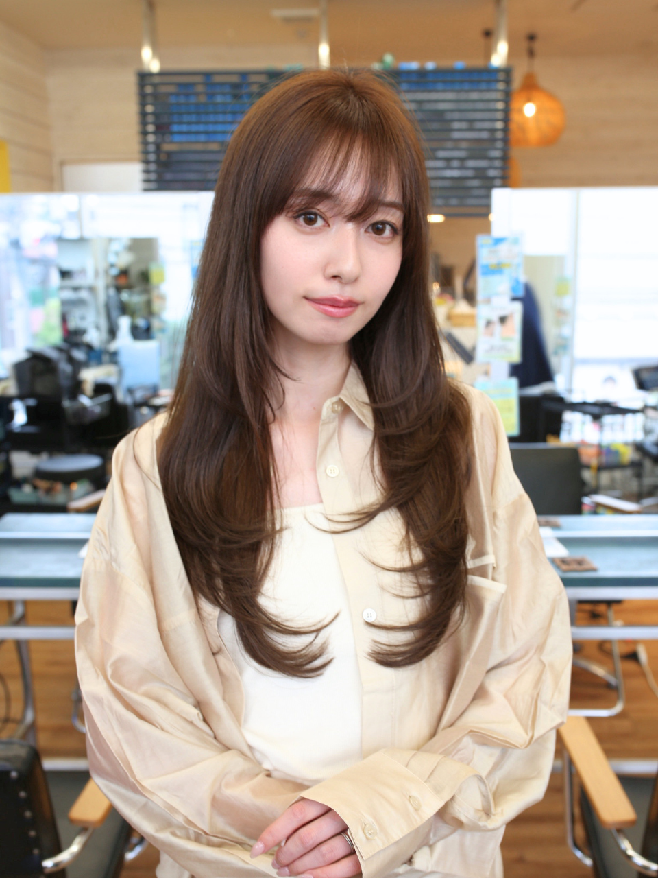 艶のあるストレートヘア
